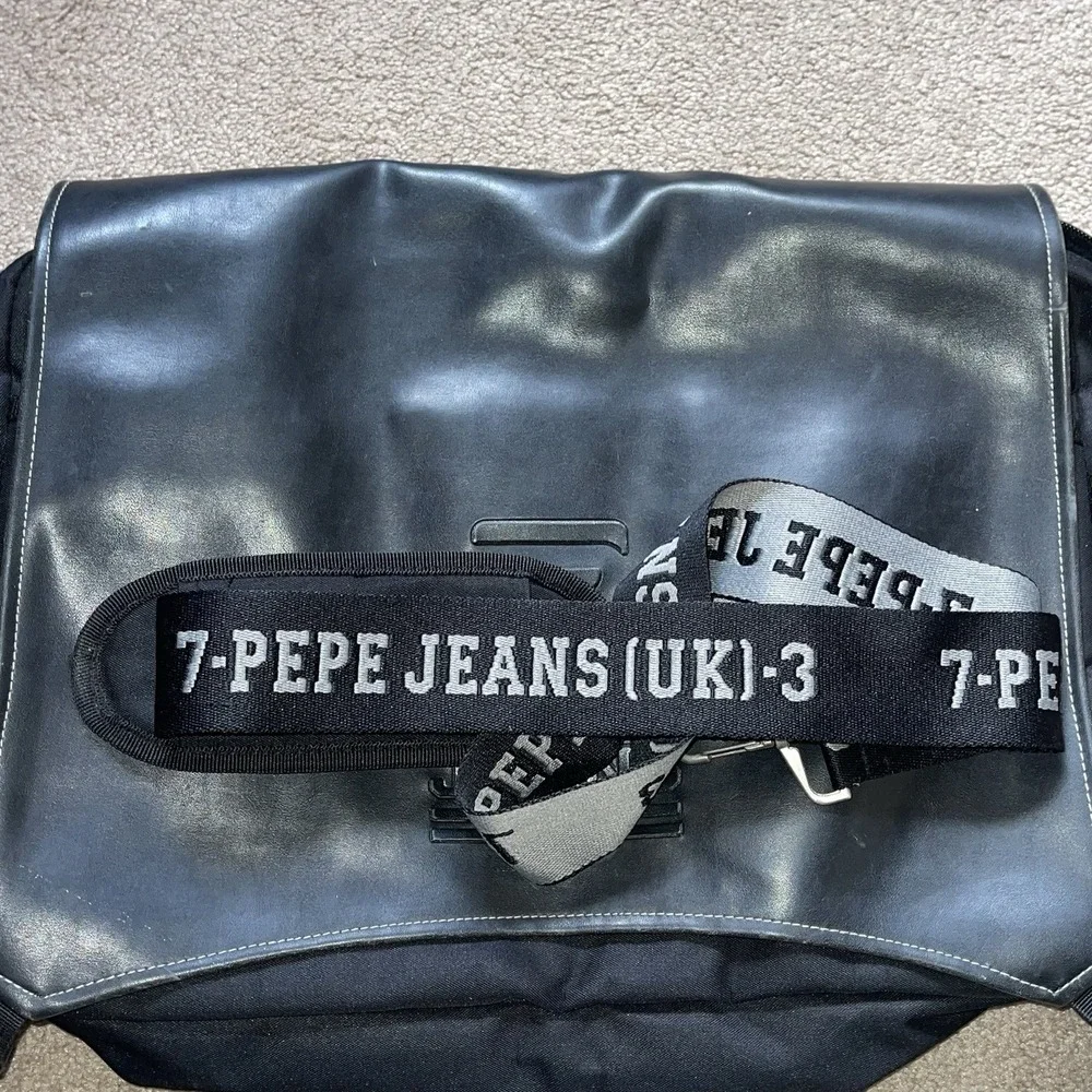 Vintage 1980's Pepe Jeans Large Black Messenger Shoulder Bag